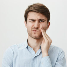 Is Gingival Recession Treated Naturally?